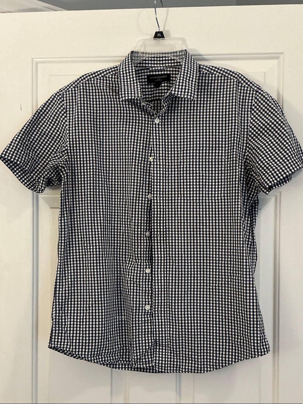 Banana Republic Men’s Navy & White Gingham Short-Sleeve Button-Down Shirt Medium